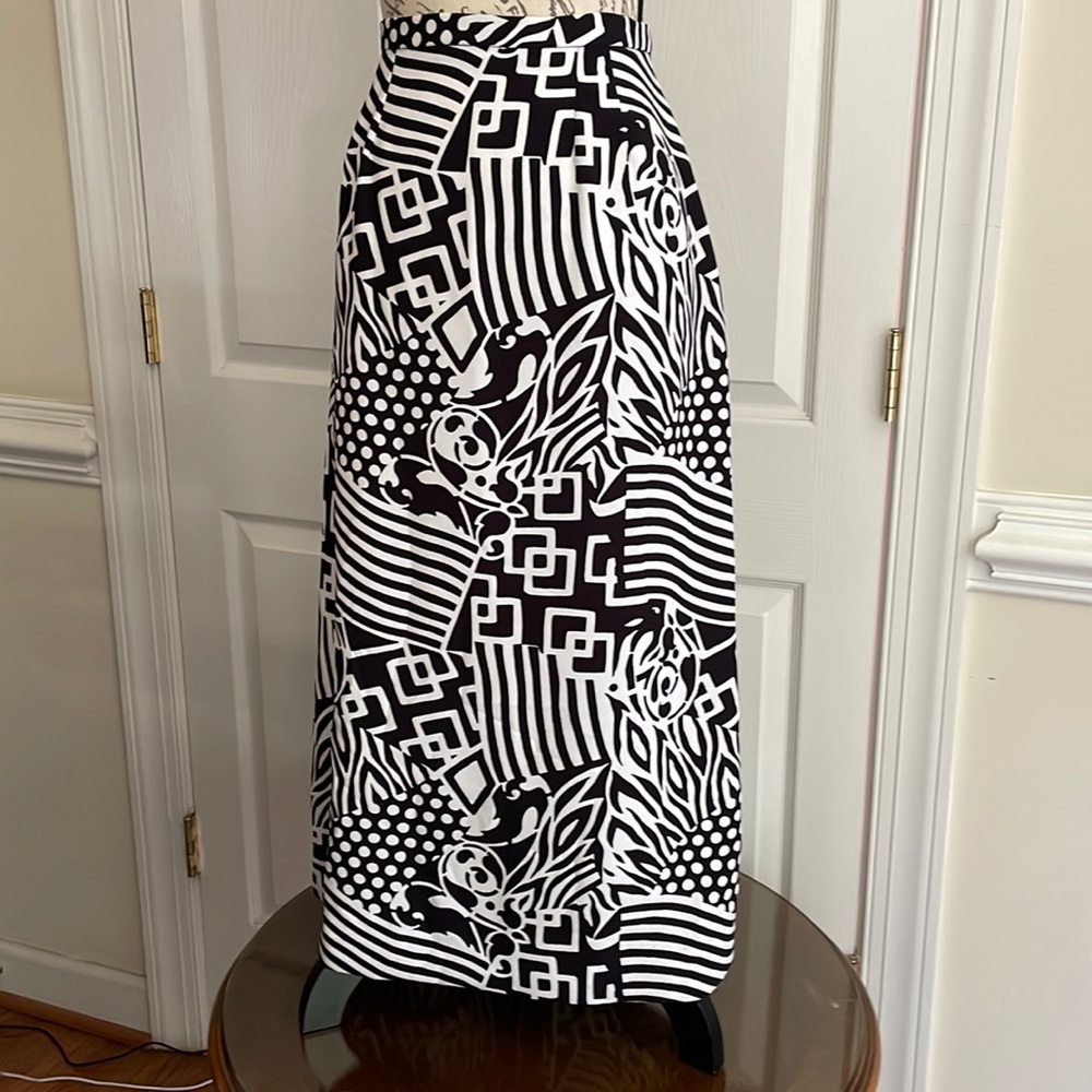 Maxi skirt brand not sure